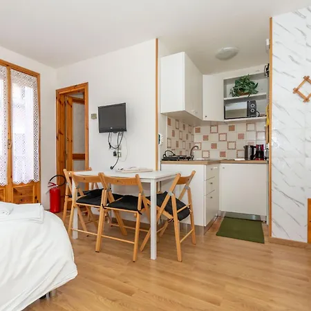 아파트 Civetta Masare